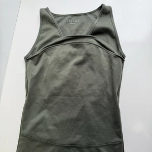 Lalabu Soothe Shirt Tragetrage Tank Top Kängurutasche Medium Grün - Bild 1 von 8