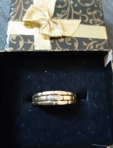 Goldring, 333er Gold,  Diamand  - Bild 1 von 9