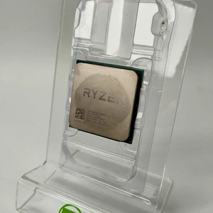 AMD Ryzen 7 1800X 3,60 GHz 8 núcleos YD180XBCM88AE 16 hilos AM4 - Imagen 1 de 4