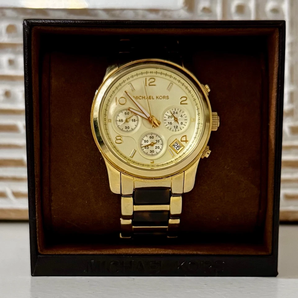 Michael Kors Women's Watch Runway Chronograph MK5659 Excellent - Image 1 of 4