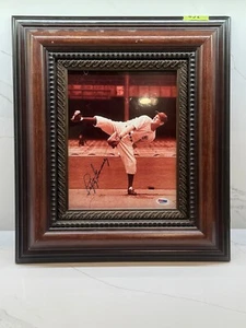 JSA COA SIGNED AUTOGRAPHED PHOTO 8x10 Yankees LEFTY GOMEZ - Picture 1 of 3
