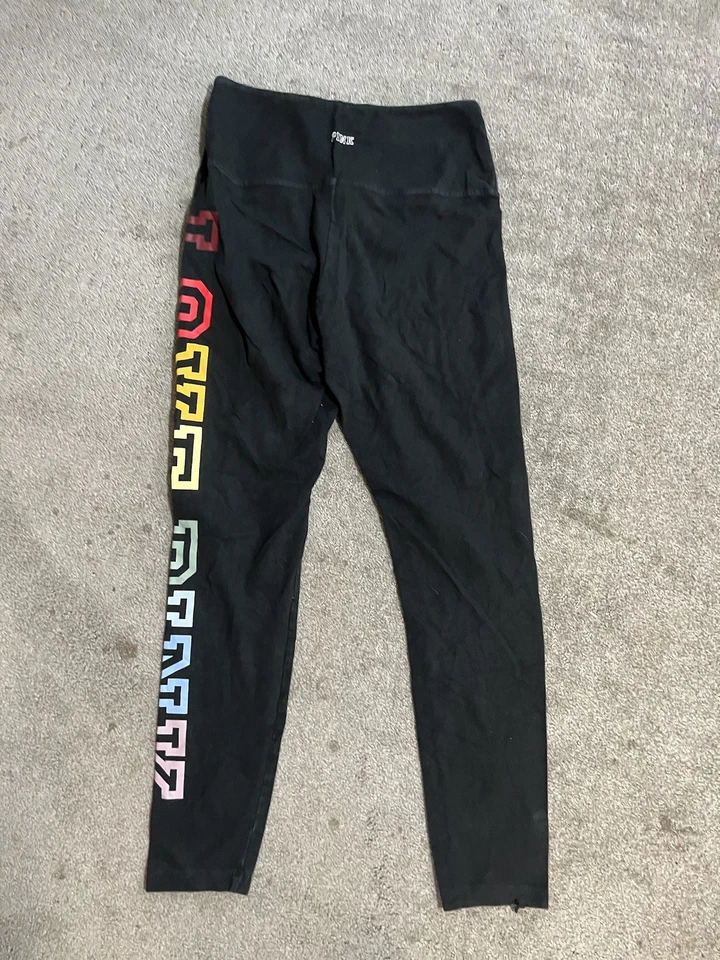 Leggings negros grandes rosa Victoria’s Secret para mujer yoga logotipo liso hechizo Foto 1 de 4