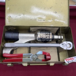 TIA Products X-12 Plus Torque Multiplier Lug Wrench for Truck/RV w/ Budd Wheels - Bild 1 von 10