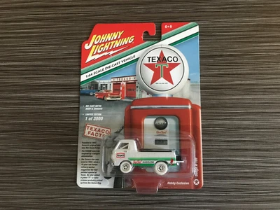 Johnny Lightning 'TEXACO' Hobby Exclusive Dodge A-100 White Lightning w/Damage - Image 1 of 4