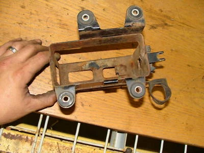 Kawasaki S1 250 1972 triple kh k102 caja de batería Foto 1 de 2