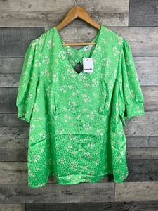 Simply Be Womens Blouse Top Size UK 26 Green Floral Ditsy Satin Plus Size - Picture 1 of 9
