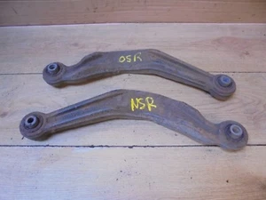 VAUXHALL INSIGNIA 2010 PAIR OF REAR SUSPENSION ARMS 13268881 / 13268882 - Picture 1 of 3
