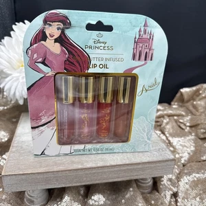 Disney Princess Ariel Burro di Karitè Infuso Olio Labbra Set 4 Aromi ROSE BARY PLUM - Foto 1 di 4