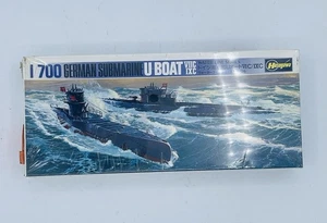 Hasegawa Water Line Model 1:700 German Submarine U-Boat VIIC/IXC SW (New) - Picture 1 of 6