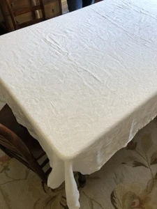 Williams-Sonoma Extra Large White Cotton Linen Blend Floral Damask Tablecloth - Picture 1 of 4