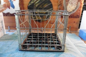 VTG Marcus Dairy 4-77 Milk Crate Metal Wire Plastic Bottom Advertising 4 Gallon - Picture 1 of 8