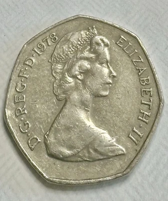 1978 United Kingdom Queen Elizabeth II 50 New Pence Coin 🇬🇧 Circulated - Image 1 of 4