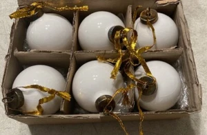 Porcelain Christmas Round Ball Ornaments ~6  to decorate! Crafting~Personalize - Picture 1 of 6
