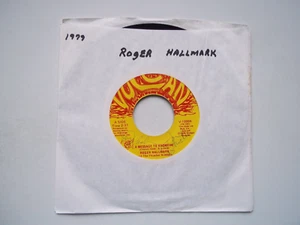 ROGER HALLMARK A Message To Khomeini / Maharishi 45 RPM 7" Record 1979 VULCAN - Picture 1 of 6