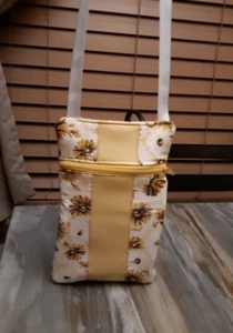 New Pleather trim Shoulder Crossbody Bag Purse Yellow Sunflower floral Zip Sling - Picture 1 of 9