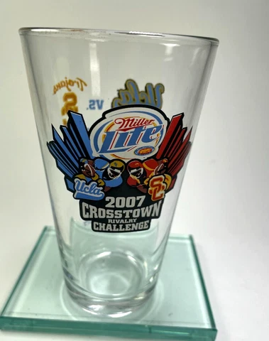 UCLA Vs USC 2007 Crosstown Rivalry Challenge Pint Glass Miller Light 16 oz C99 Cover
