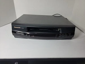 Panasonic Omnivision pv-8453 Blue Line VCR Tested and Working No Remote - Picture 1 of 7