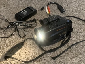 Panasonic PV-A207 Palmcorder with Everything Included - Convert Old Tapes To DVD - Picture 1 of 9