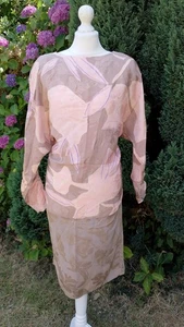 *Vintage 80s* Pink Silk Floral Dress US size 10 fits a modern Size 14 - Picture 1 of 8