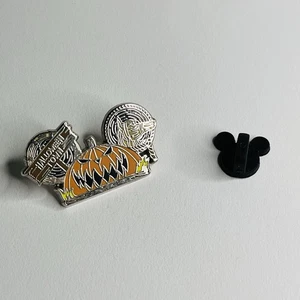 Disney Nightmare Before Christmas Halloween Stadt Ohrhut Ohr Hut Trading Pin 2016 - Bild 1 von 2