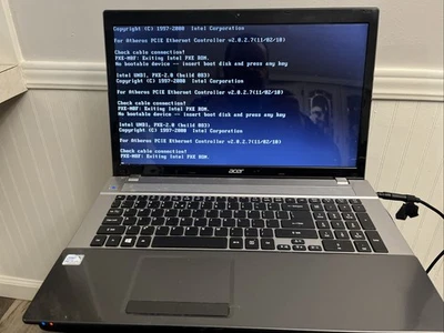 Portátil Acer Windows 8 Dolby Home Theater enciende sin cargador  Foto 1 de 4