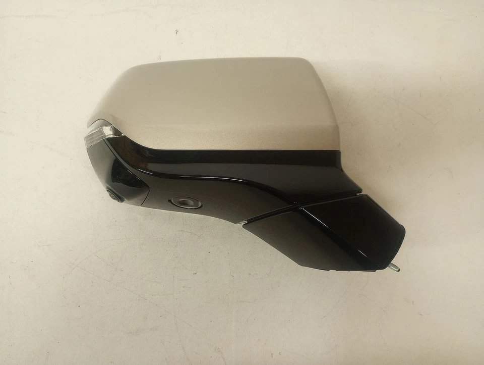 21-23 Cadillac ESCALADE Heated Side View Mirror 84977471 Passenger Right 2953405 - Image 1 of 4