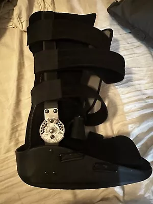 Aircast AirSelect Standard Boot Walker, Pneumatic Walking Boot, XL - Image 1 of 3