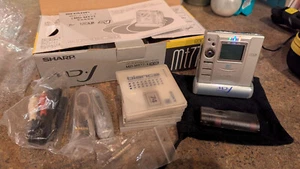 Sharp MD-MT77-S portable MiniDisc player/recorder - Picture 1 of 5