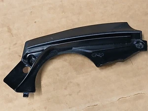 Cubierta antipolvo freno cadena motosierra STIHL MS172C OEM - Imagen 1 de 3