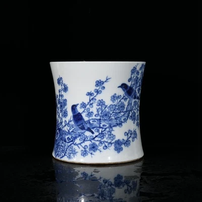 Vaso de porcelana chinês azul e branco pintado à mão com padrão de flores e pássaros 120430 - Imagem 1 de 4
