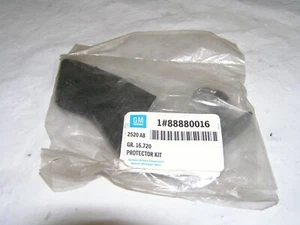 NOS Genuine GM Protector Kit 88880016 - Picture 1 of 2
