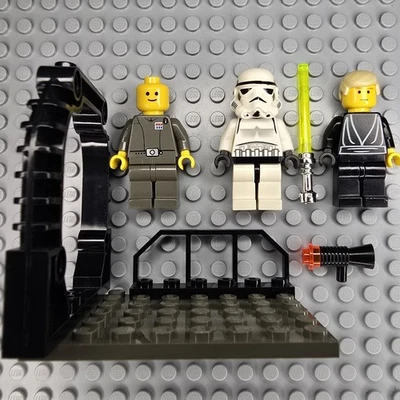 Lego Star Wars Minifigures SW0036 SW0046 SW0068 from Set 7201 Luke Skywalker - Image 1 of 4