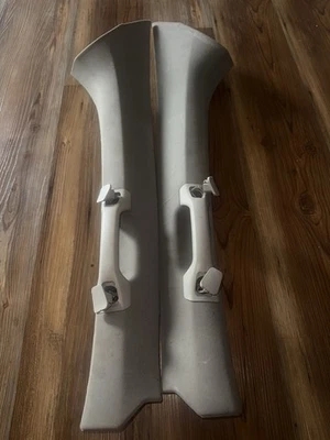 Juego de pares de molduras de pilar delantero para conductor y pasajero Volvo XC90 2003-2014 Foto 1 de 4