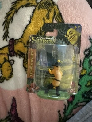 PUSS IN BOOTS Dreamworks Micro Collection Mini Action Figure Mattel NEW - Image 1 of 3