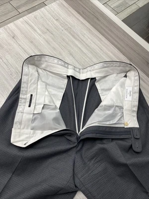 BIG & TALL Beautiful ZANELLA PANTS Sz 38” X 31” Made In Italy RECENT FLAWLESS - Image 1 of 4