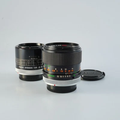 VERY GOOD Canon FD 50mm F/3.5 Macro S.s.C + EXTENSION TUBE FD 50 Macro Lens - Image 1 of 4