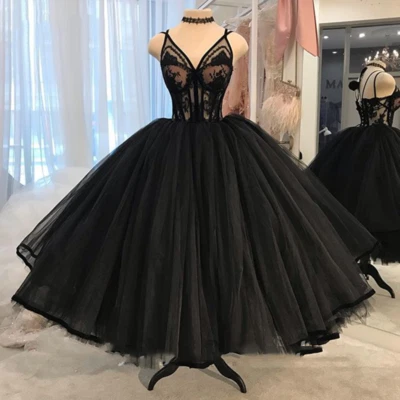 Black Wedding Dresses Sleeveless Gothic Corset V Neck A Line Tulle Bridal Gowns - Image 1 of 4