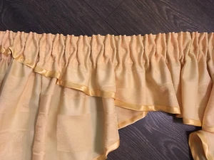 Übergardine 4,78m breit, klassisch für Wohnzimmer, senfgelb,gebraucht - Bild 1 von 6