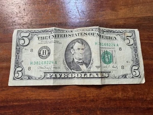 1988 H $5 Five Dollar Bill MISALIGNMENT ERROR H38168224A Serial Number Misalign - Picture 1 of 7