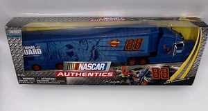 Nascar Dale Earnhardt Jr #88 Guardia Nazionale Superman Hauler Scala 1:64 - Foto 1 di 11