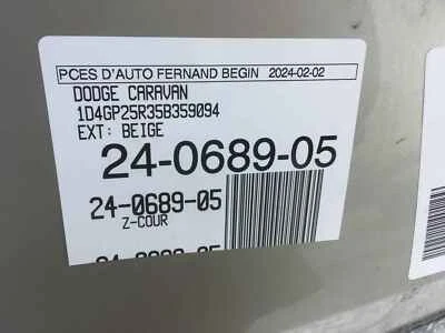 Used Rear Right Door Glass Rear fits: 2005 Dodge Caravan R. privacy tint Rear Ri - Image 1 of 4
