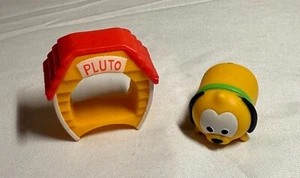 Disney Small Vinyl Tsum Tsum Figure - Stack Pack Series 3 - Pluto in Dog House - Picture 1 of 2
