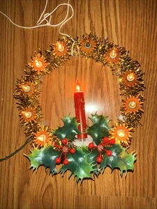 Vintage Wreath Shaped Light Up Tree Topper, Candle Wall Hanger One Bulb Out - Picture 1 of 2