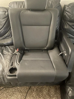 2003-2008 Honda Element Rear 2nd Row Left Driver side Seat Black/Dark Gray OEM - Image 1 of 4