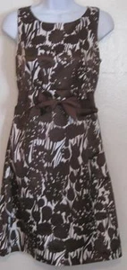 Jessica Howard Misses Talla 6P 6 Pequeño Marrón Blanco Floral Vestido Vaina j107 - Imagen 1 de 1