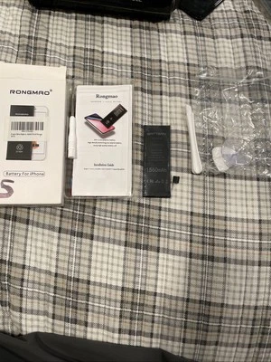 Repuesto de batería de iones de litio Apple 1560 mAh con cable flexible para iPhone 5s y 5c Foto 1 de 3