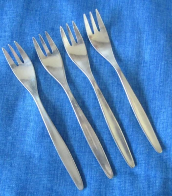 4 Tenedores de Ensalada Modernos WMF Cromargan Triángulo LAUREL Inoxidable Alemania 6 7/8" Foto 1 de 4