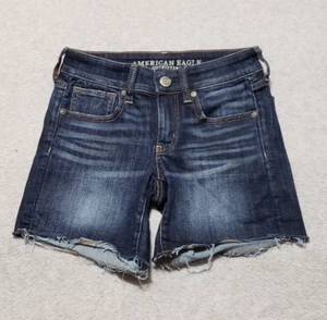 AMERICAN EAGLE Ne(x)t Shorts Womens 2 Denim Blue Next Level Stretch Low Rise - Picture 1 of 13