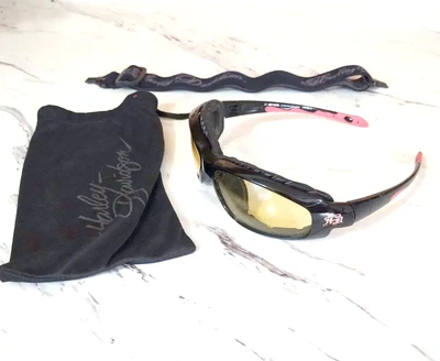 Harley-Davidson Mujer Diva Road Día 2 Noche Rendimiento Gafas de sol Correa Bolsa Foto 1 de 4