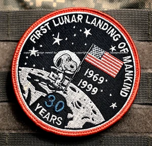 NASA APOLLO-11 ARMSTRONG MOON LANDING 1969-1999 30th-ANNIVERSARY Snoopy PATCH - Picture 1 of 14